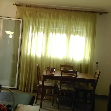 Apartamento Piso Muy Amplio En .